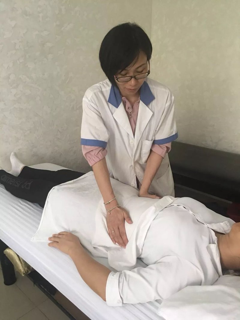 穴位按摩热潮:解锁身体自愈力